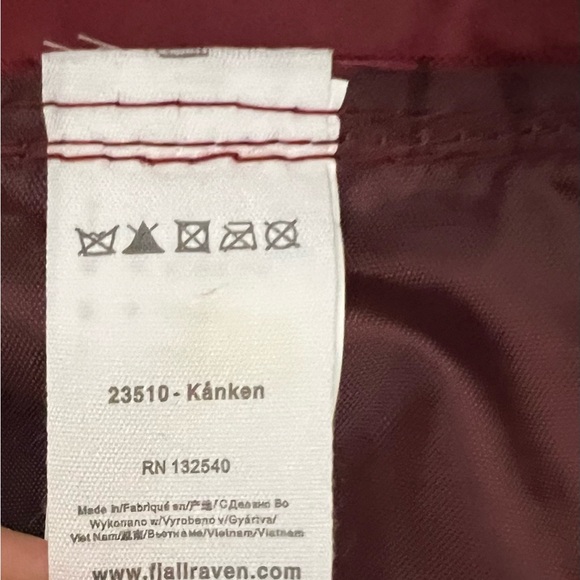 Fjallraven Kanken Scandinavian Classic Large Red Work Travel Reflective Backpack - Picture 15 of 16